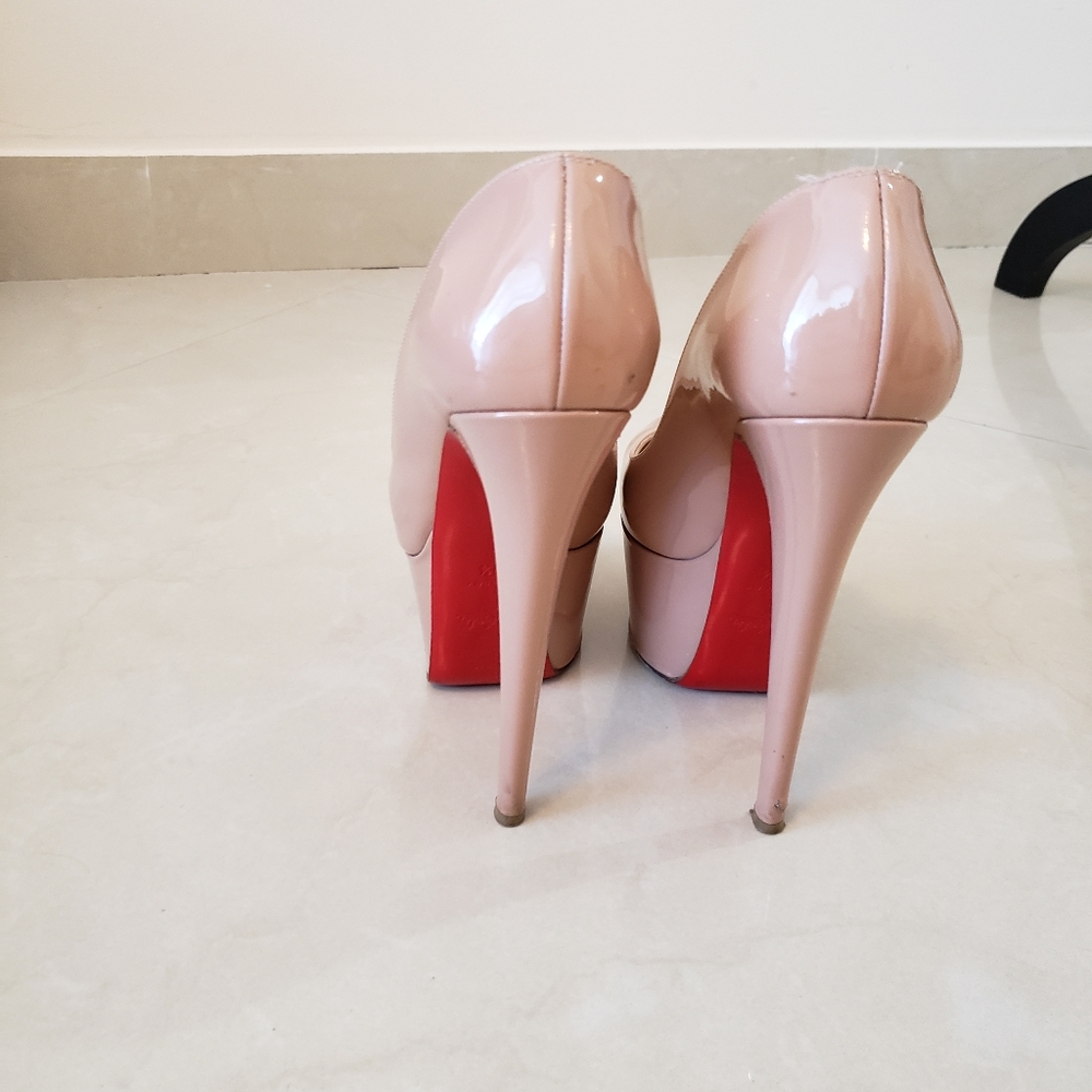 Authentic Christian Loubutin heells